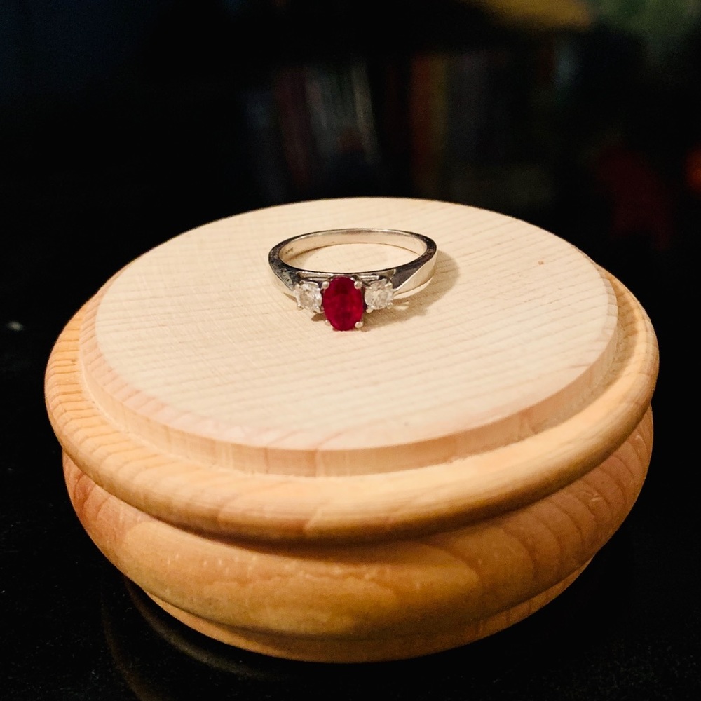 ❗️SALE❗️Gorgeous 14k Ruby and Diamond Ring